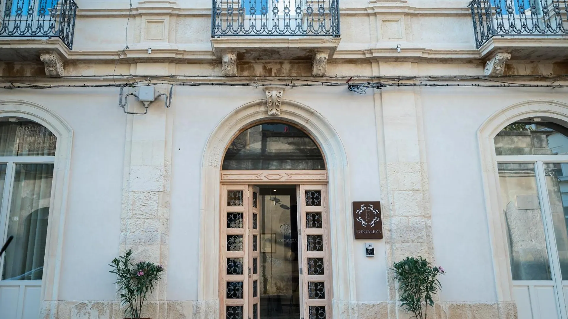 Fortaleza Charme House Syracuse Aparthotel