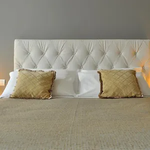 hnn-luxury-suites.hotelitalianriviera.com/
